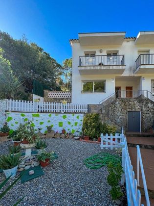 Foto 1 de Casa en venda a Rosamar de 3 habitacions amb terrassa i balcó
