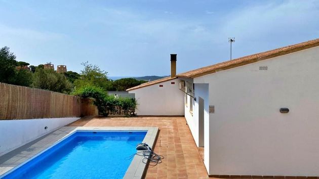 Foto 2 de Chalet en venta en Els Pins - Politur de 4 habitaciones con piscina y garaje