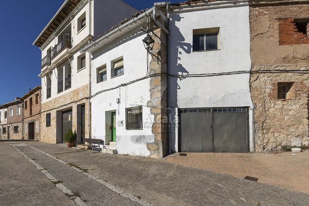Foto 1 de Casa en venda a Cogolludo de 5 habitacions amb garatge