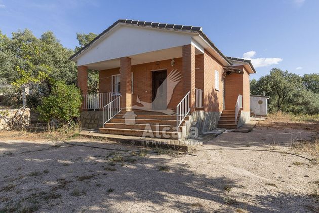 Foto 2 de Casa en venda a Hontoba de 2 habitacions amb jardí i calefacció