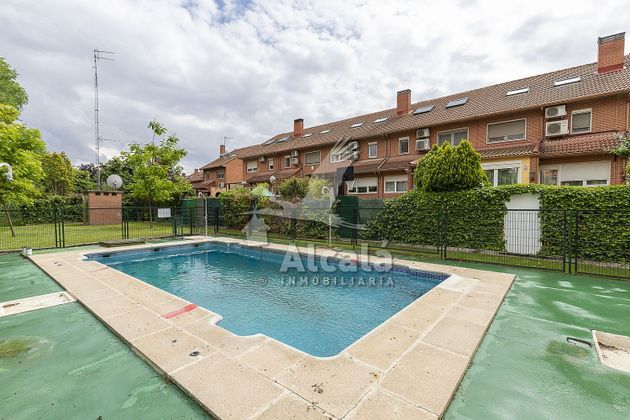 Foto 2 de Casa en venda a El Pilar - Bripac de 3 habitacions amb piscina i garatge