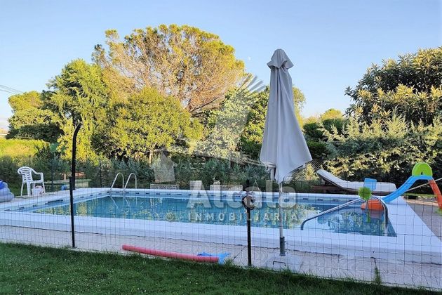Foto 1 de Xalet en venda a Nuevo Baztán - pueblo de 4 habitacions amb terrassa i piscina