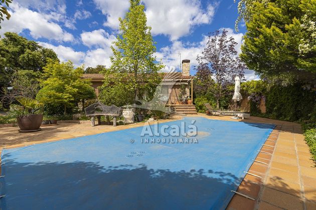 Foto 1 de Casa en venda a Eurovillas de 3 habitacions amb terrassa i piscina