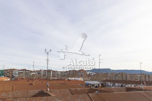 Foto 2 de Piso en venta en San Isidro - Los Almendros de 5 habitaciones con terraza y aire acondicionado
