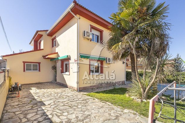 Foto 2 de Casa en venta en Casar (El) de 4 habitaciones con terraza y piscina