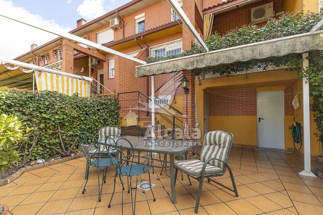 Foto 2 de Venta de casa en El Pilar - Bripac de 3 habitaciones con terraza y piscina
