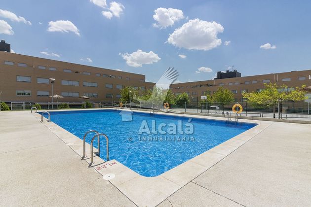Foto 1 de Pis en venda a Los Hueros de 3 habitacions amb piscina i garatge