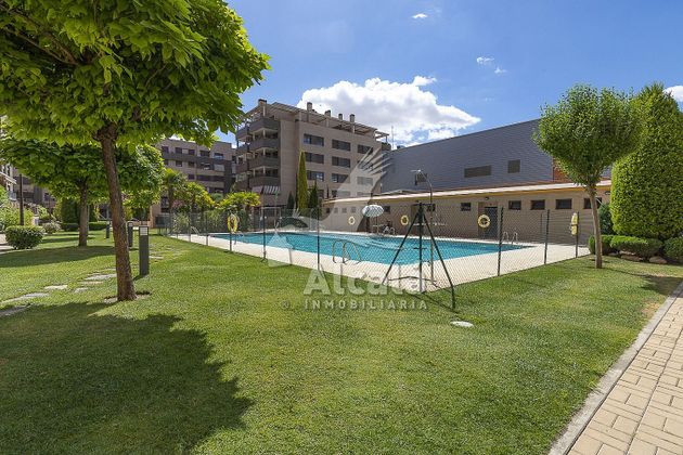 Foto 2 de Pis en venda a San Isidro - Los Almendros de 3 habitacions amb terrassa i piscina
