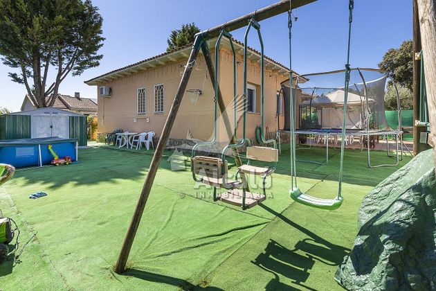 Foto 1 de Casa en venda a Loranca de Tajuña de 3 habitacions amb jardí i calefacció
