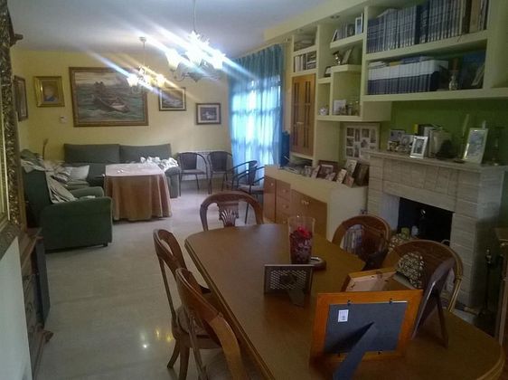 Foto 1 de Casa en venda a Jaén de 4 habitacions amb terrassa i piscina