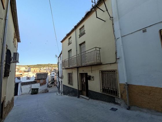Foto 1 de Casa adosada en venta en calle Colón de 3 habitaciones con terraza