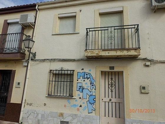 Foto 1 de Casa en venda a calle Castillo de 3 habitacions i 99 m²