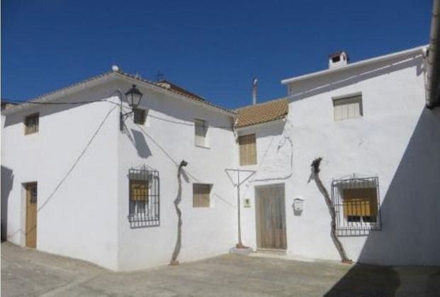 Foto 1 de Venta de casa adosada en calle Cerrillo de 3 habitaciones y 206 m²