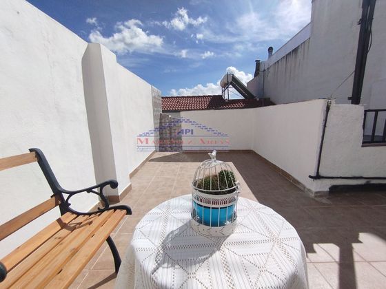 Foto 1 de Casa adossada en venda a Santa Isabel de 5 habitacions amb terrassa i balcó