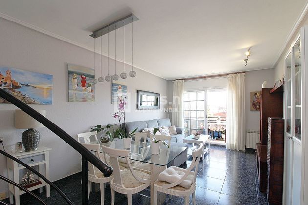Foto 2 de Dúplex en venda a Sant Joan - Molí del Vent de 3 habitacions amb terrassa i balcó