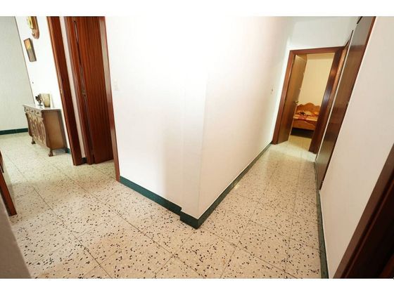 Foto 2 de Venta de piso en Vinyets - Molí Vell de 4 habitaciones con balcón y aire acondicionado