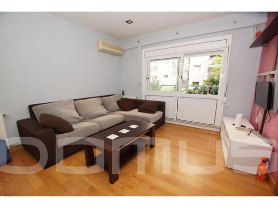 Foto 2 de Pis en venda a Sant Vicenç dels Horts de 3 habitacions amb aire acondicionat i calefacció