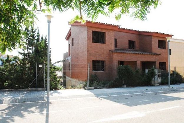 Foto 1 de Casa en venda a Nou de Gaià, La de 4 habitacions amb terrassa i garatge