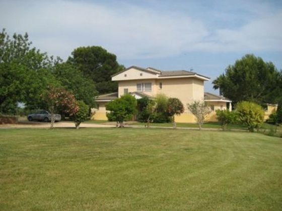 Foto 2 de Xalet en venda a Vilabella de 7 habitacions amb terrassa i piscina
