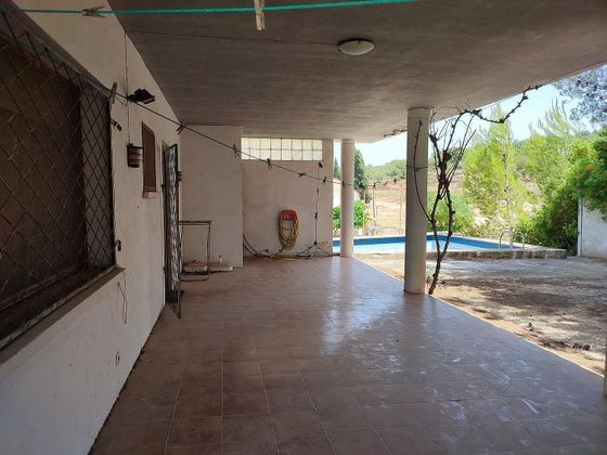 Foto 2 de Venta de chalet en Salomó de 5 habitaciones con terraza y piscina