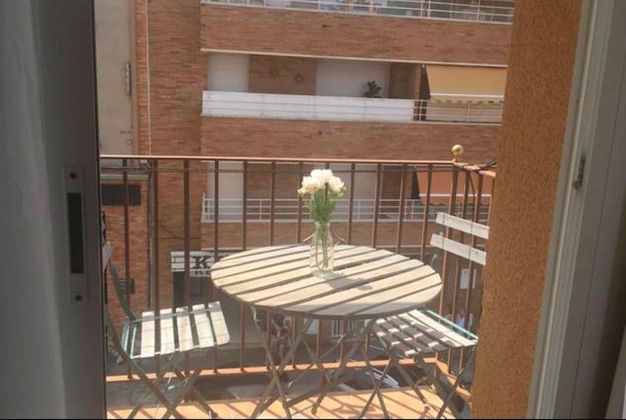 Foto 1 de Estudio en venta en Centre - Torredembarra con balcón y aire acondicionado