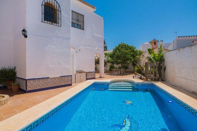Foto 2 de Xalet en venda a Churriana de 3 habitacions amb terrassa i piscina