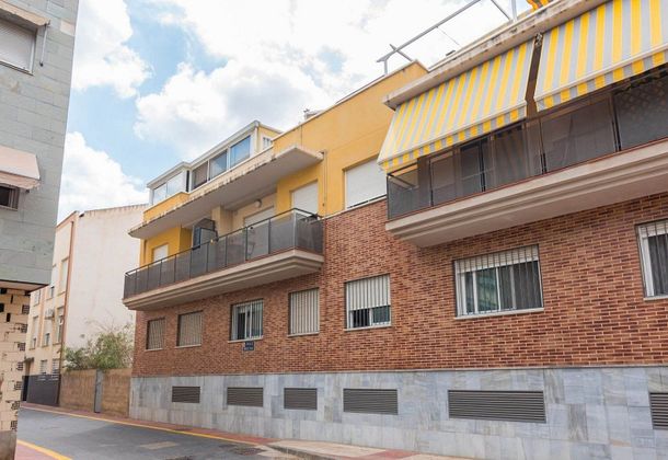 Foto 1 de Venta de piso en Juan Carlos I de 2 habitaciones con terraza y aire acondicionado