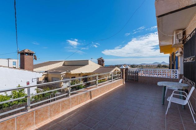 Foto 2 de Casa en venda a Los Urrutias de 4 habitacions amb terrassa i garatge
