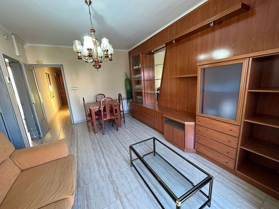 Foto 1 de Piso en venta en Creu de Barberà de 4 habitaciones con balcón y calefacción