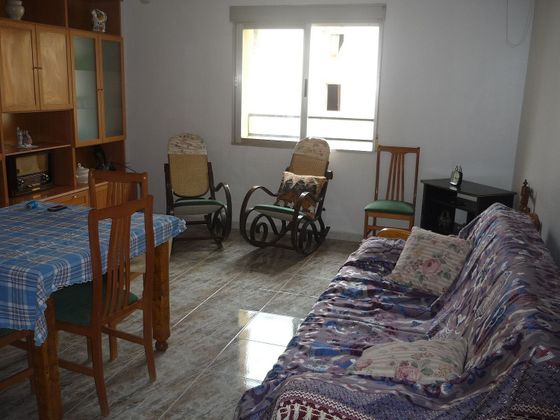 Foto 1 de Venta de casa en Benlloch de 3 habitaciones con terraza y muebles