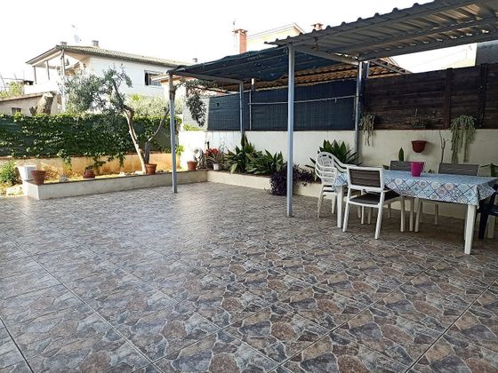 Foto 1 de Chalet en venta en Parets del Vallès de 5 habitaciones con terraza y jardín