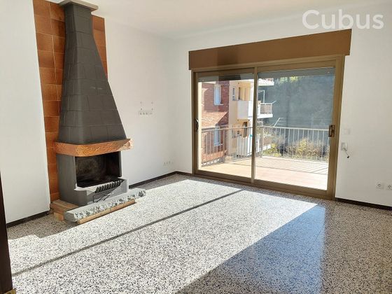 Foto 1 de Casa en venda a Castellfollit de la Roca de 4 habitacions amb terrassa i garatge