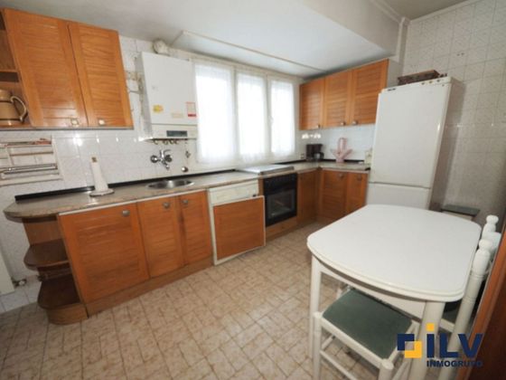 Foto 2 de Pis en venda a Santurtzi de 3 habitacions amb terrassa i calefacció