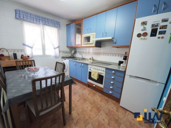 Foto 1 de Piso en venta en Santurtzi de 2 habitaciones y 56 m²
