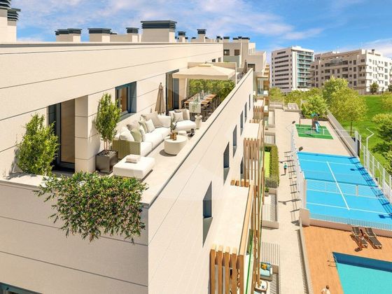 Foto 2 de Venta de piso en Avda. Elvas de 2 habitaciones con terraza y piscina