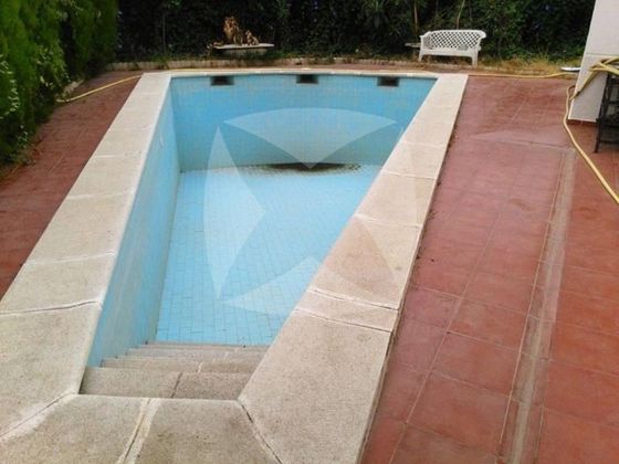 Foto 2 de Casa en venda a Avda. Elvas de 5 habitacions amb piscina i garatge