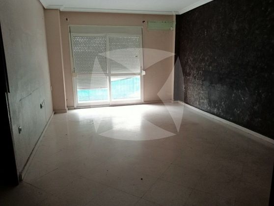 Foto 2 de Pis en venda a Ctra de Sevilla - Ronda sur de 4 habitacions amb terrassa i garatge
