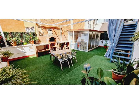 Foto 2 de Piso en venta en Artigas - Llefià de 3 habitaciones con terraza y aire acondicionado