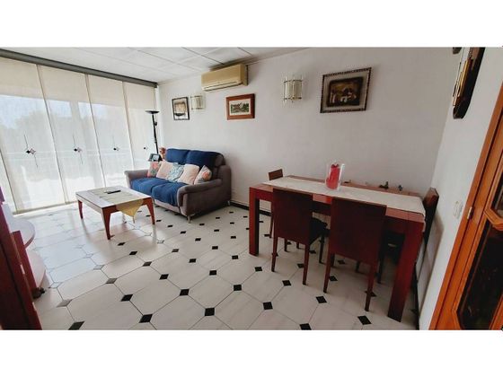 Foto 2 de Pis en venda a Montgat de 4 habitacions amb balcó i aire acondicionat