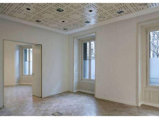 Foto 2 de Oficina en alquiler en Trafalgar con garaje y aire acondicionado