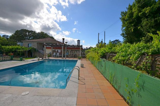 Foto 2 de Venta de chalet en Tomiño de 3 habitaciones con terraza y piscina