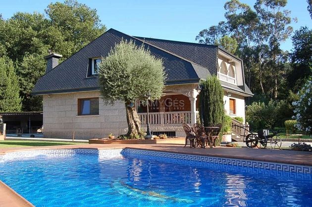 Foto 2 de Chalet en venta en Ponteareas de 5 habitaciones con terraza y piscina