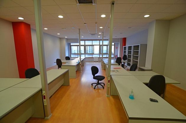 Foto 1 de Oficina en lloguer a Areal – Zona Centro de 232 m²