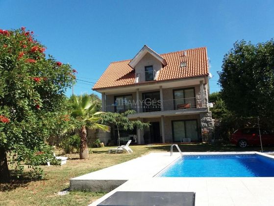 Foto 1 de Xalet en venda a Tomiño de 5 habitacions amb terrassa i piscina