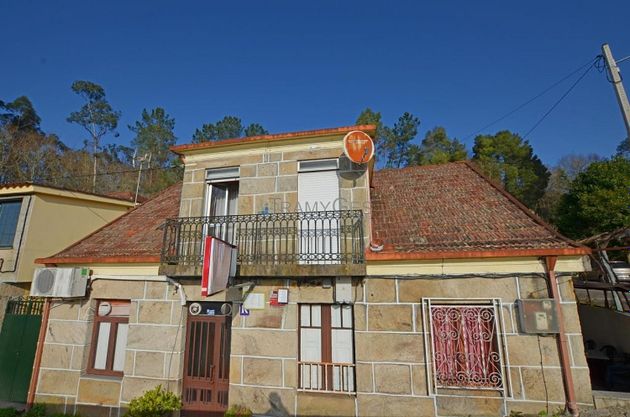 Foto 1 de Xalet en venda a Ponteareas de 7 habitacions amb terrassa i garatge