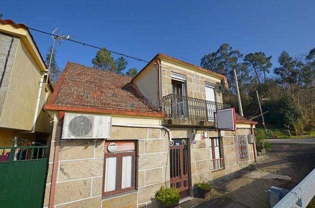 Foto 2 de Xalet en venda a Ponteareas de 7 habitacions amb terrassa i garatge