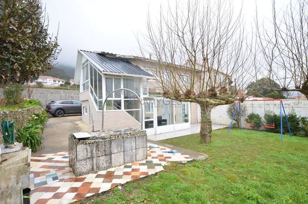 Foto 2 de Xalet en venda a Oia de 2 habitacions amb terrassa i jardí