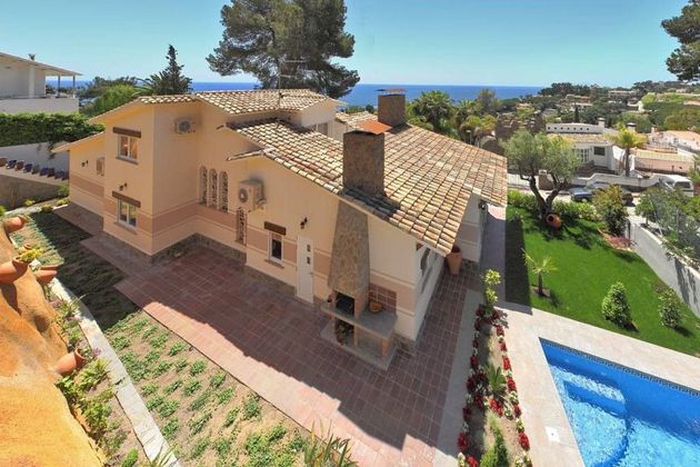 Foto 1 de Casa en venda a Cala Sant Francesc - Santa Cristina de 4 habitacions amb piscina i jardí