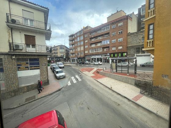 Foto 2 de Piso en venta en calle Vasco de Quiroga de 5 habitaciones con balcón y calefacción