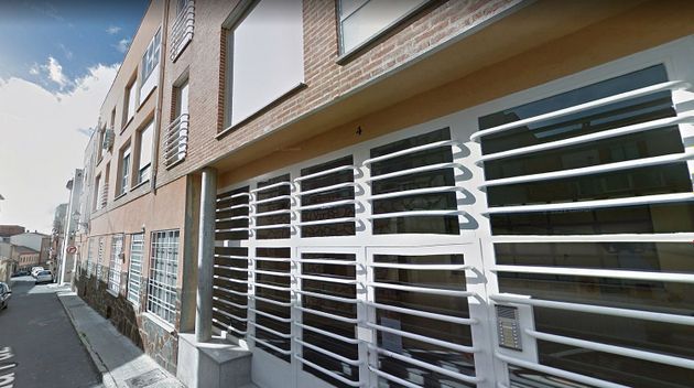 Foto 2 de Pis en venda a calle La Paz de 3 habitacions amb garatge i balcó